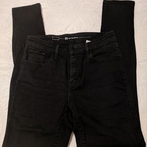 Black Levi's High Rise Skinny jeans
